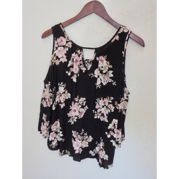 Gypsies & Moondust Cold Shoulder Top Size M - Picture 4 of 8